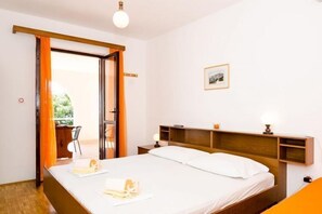 Free WiFi - Villa Barbara - Studio with Terrace and Sea View (br.2) (Mlini)