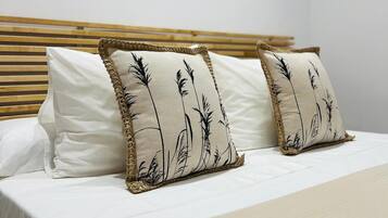 1 slaapkamer, een strijkplank/strijkijzer, wifi, beddengoed