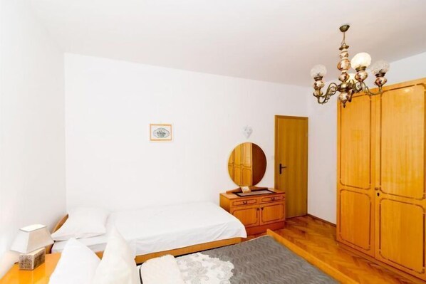 2 bedrooms, internet