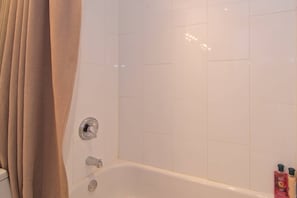 Haartrockner, Shampoo