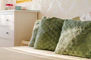 2 Schlafzimmer, Bügeleisen/Bügelbrett, kostenloses WLAN