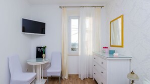 Interior - Holiday Home Avantgarde - Two Bedroom Holiday Home with Terrace and Sea View (Dubrovnik)