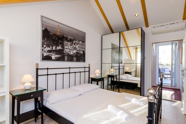 2 Schlafzimmer, Bügeleisen/Bügelbrett, kostenloses WLAN