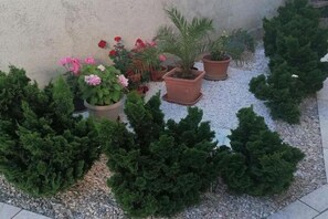 Property grounds - House Panorama - One Bedroom Apartment with Balcony and Sea View (Apartman 4) (Novi Vinodolski)