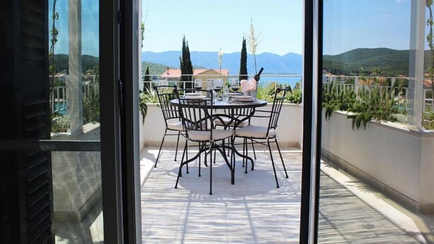 Unclassified image, 1 of 43, button - Villa Vera -Three Bedroom Villa with Swimming pool (Loviste)