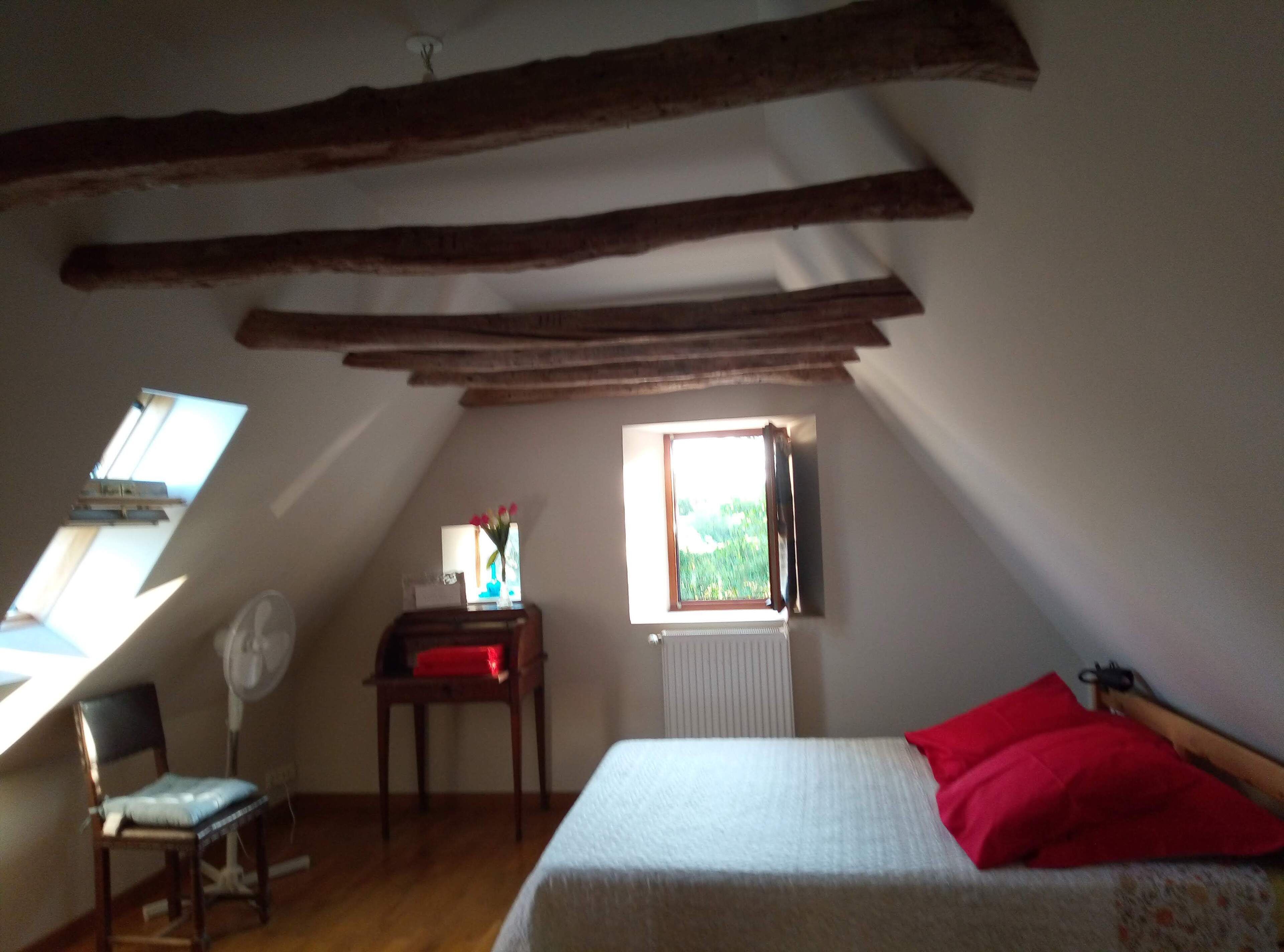 2 slaapkamers, een strijkplank/strijkijzer, wifi, beddengoed