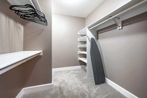 3 chambres, fer et planche Ă repasser, Wi-Fi, draps fournis