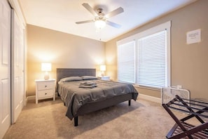 6 bedrooms, iron/ironing board, WiFi, bed sheets