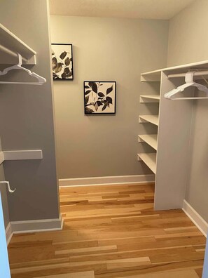 Interior - 6BR Downtown | Side-by-Side Townhomes | 2 Garages (Indianapolis)