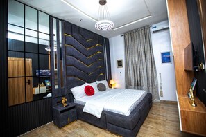 3 bedrooms, iron/ironing board, free WiFi, bed sheets - Luxury Apartment Fast Wifi - 24/7 Power (Abuja)
