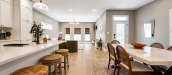 Perfect Downtown Location | Modern 3BR/3BA Home