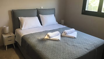 1 chambre, fer et planche Ă  repasser, Wi-Fi, draps fournis