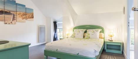2 chambres, lit parapluie, Wi-Fi gratuit, draps fournis