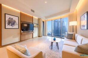 TV - Stylish 3BR in Address Opera, Burj Khalifa View (Dubai)
