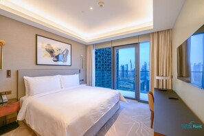 Desk, iron/ironing board, WiFi, bed sheets - Luxe 3BR in Address Opera with Burj Khalifa View (Dubai)