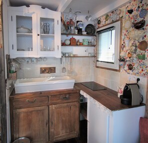 Microwave, stovetop