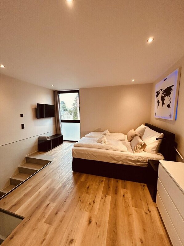 1 habitación, tabla de planchar con plancha, wifi gratis y ropa de cama 