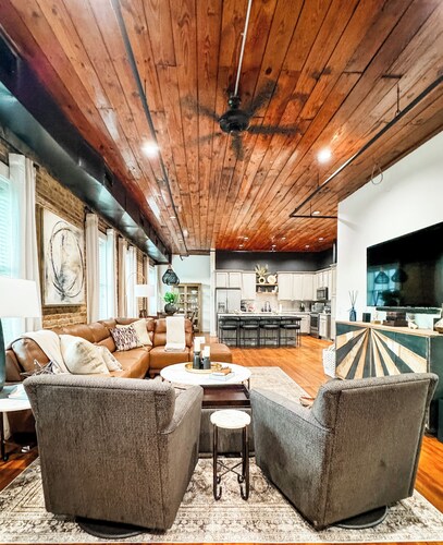 Downtown Lofts 5 Bedroom Penthouse