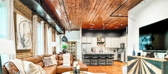 Downtown Lofts 5 Bedroom Penthouse