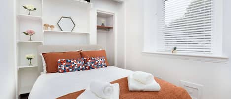 1 chambre, fer et planche Ă repasser, Wi-Fi, literie fournie