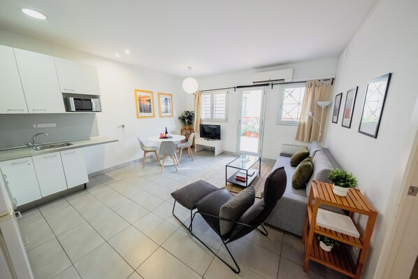 Living area - Lovely Penthouse With Terrace, Gaudi Gracia Center (Barcelona)