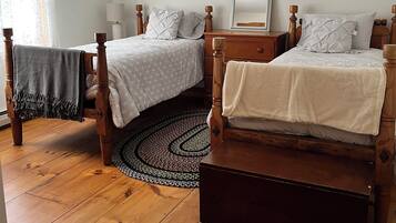 2 chambres, fer et planche à repasser, accès au Wi-Fi (inclus)
