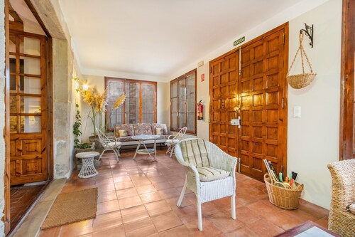 Country House 'Ca L'Andorrà' with Shared Pool, Private Terrace and Wi-Fi