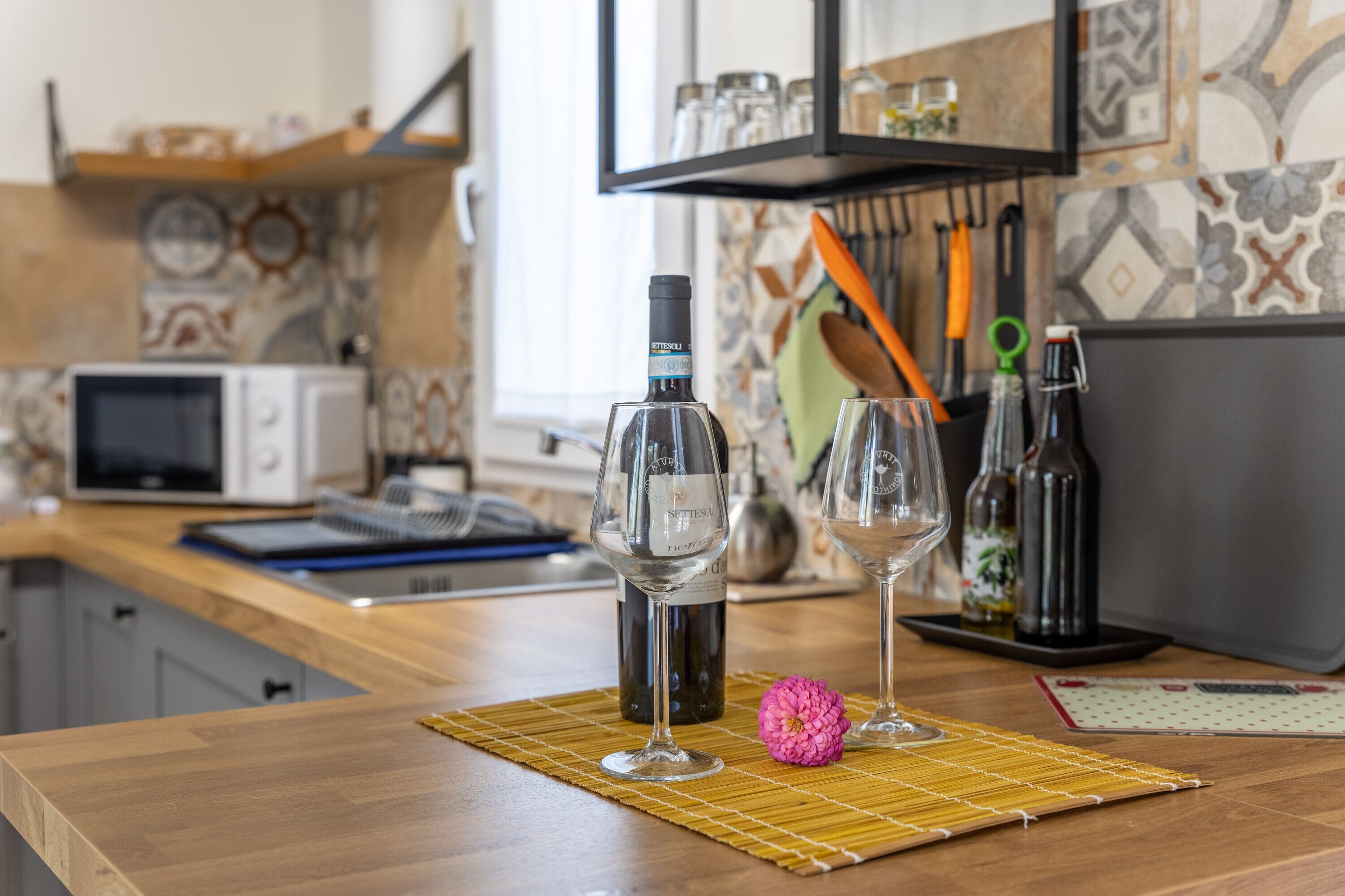 雪櫃、微波爐、焗爐、爐具