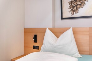 3 habitaciones, tabla de planchar con plancha y wifi gratis 