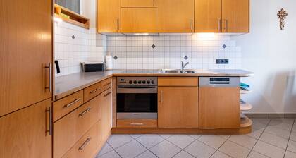 Apartment 'Ferienwohnung Hans' with Mountain View, Balcony and Wi-Fi