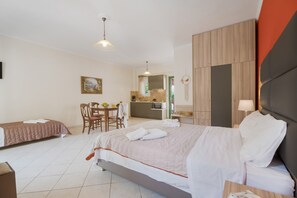 1 bedroom, free WiFi, bed sheets