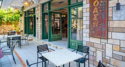 Studio Apartment 'Deluxe 2 Adults - A' with Shared Terrace, Wi-Fi and Air Conditioning
