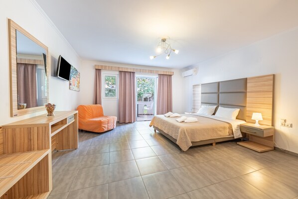 1 bedroom, free WiFi, bed sheets