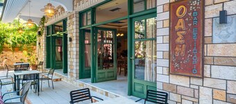 Room 'Deluxe Loft - B' with Shared Terrace, Wi-Fi and Air Conditioning