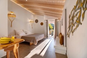 1 bedroom, free WiFi, bed sheets - Room 'Deluxe Loft - B' with Shared Terrace, Wi-Fi and Air Conditioning (Parga)