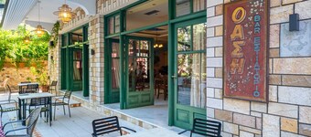 Room 'Deluxe Loft - B' with Shared Terrace, Wi-Fi and Air Conditioning