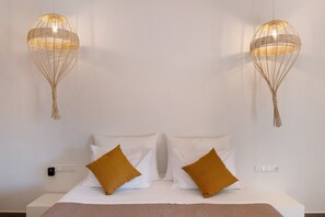 1 bedroom, free WiFi, bed sheets - Room 'Deluxe Loft - B' with Shared Terrace, Wi-Fi and Air Conditioning (Parga)