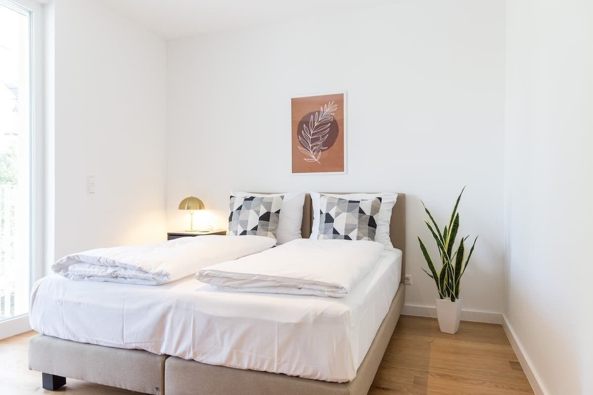 1 dormitorio, tabla de planchar con plancha, cuna de viaje y wifi