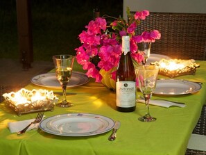 Outdoor dining