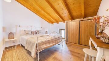 4 habitaciones, tabla de planchar con plancha y wifi gratis