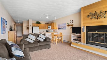 TV, fireplace