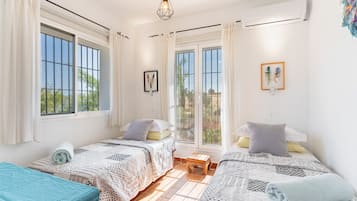 3 dormitorios, tabla de planchar con plancha, wifi gratis y ropa de cama