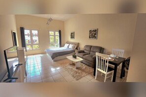 Bügeleisen/Bügelbrett, kostenloses WLAN, Bettwäsche, Rollstuhlgeeignet