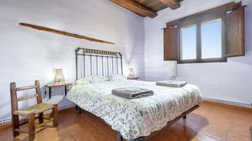 3 habitaciones, wifi gratis y ropa de cama