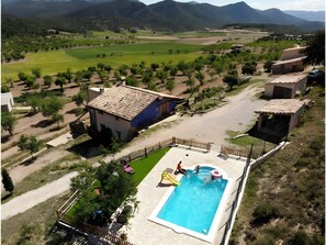 Pool - Country House 'La Sala' with Mountain View, Shared Pool and Wi-Fi (Peñarroya De Tastavins)