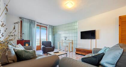 Apartment 'Casa El Ferrer' with Mountain View, Private Terrace and Wi-Fi