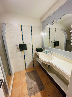 مجففات شعر، مناشف