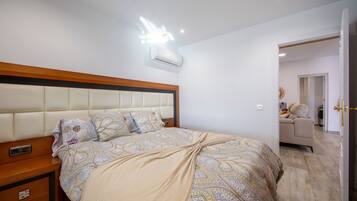 3 bedrooms, free WiFi, bed sheets