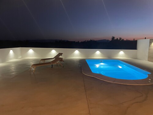 Holiday Home 'Finca Pequeñas Estrellas' with Mountain View, Wi-Fi and Air Conditioning