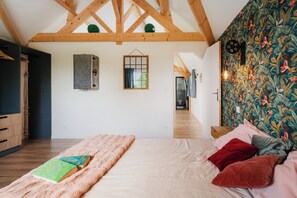 2 soverom, strykejern/-brett, wi-fi (inkludert) og sengetøy